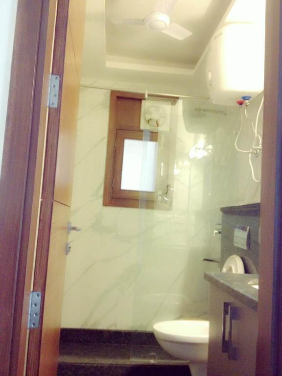 Woodpecker Service Apartments - Green Park New Delhi Buitenkant foto