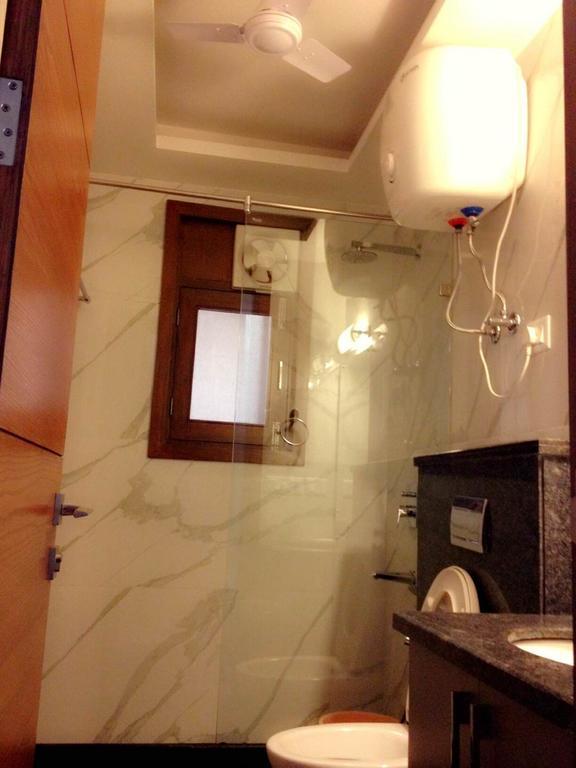 Woodpecker Service Apartments - Green Park New Delhi Kamer foto